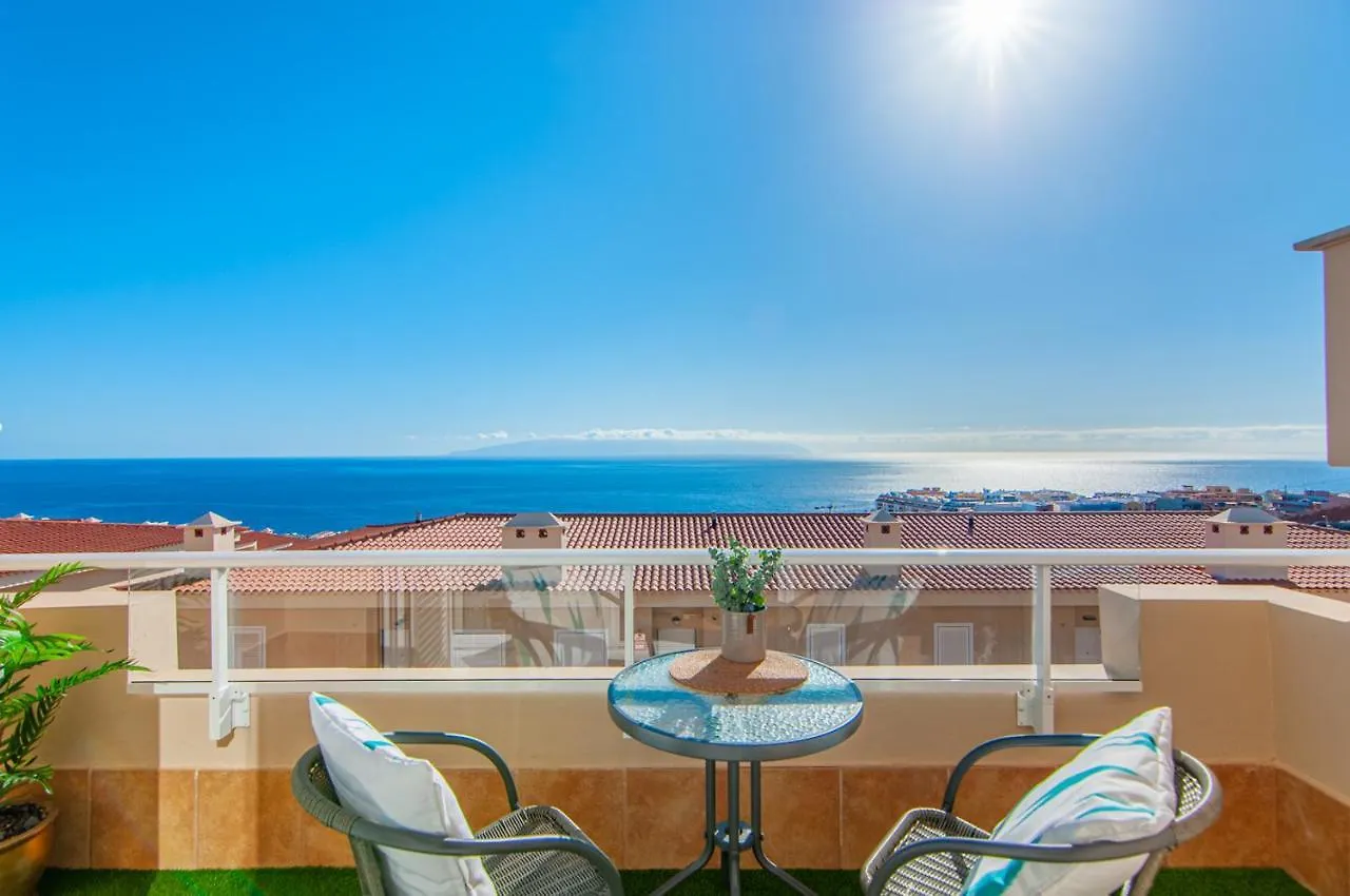 Willa Luxury Townhouse With Panoramic Sea View Puerto de Santiago  Dom wakacyjny
